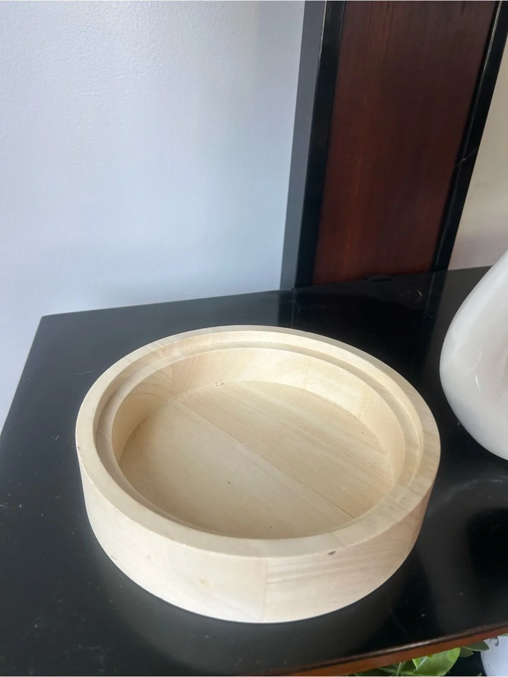 Natural Wood Round Serving Bowl - Cream